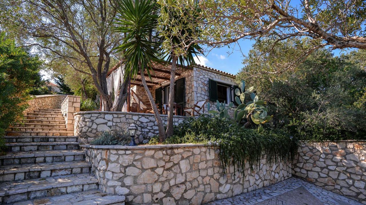 Nereidi Pool Villas Porto Ozias Exterior photo